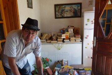 O parte din cărțile adunate până acum din donații