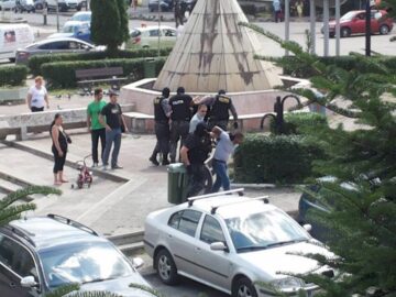 Interlopi din Suceava, săltați de pe stradă, sub acuzația că erau recuperatori plătiți și autori ai unor șantaje de tip mafiot