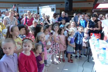 Cei mai talentați preșcolari din județ, premiați pentru desenele trimise la Concursul ,,Penelul fermecat”
