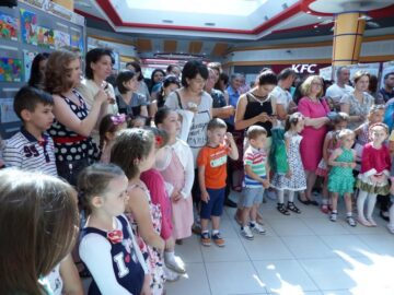 Cei mai talentați preșcolari din județ, premiați pentru desenele trimise la Concursul ,,Penelul fermecat”