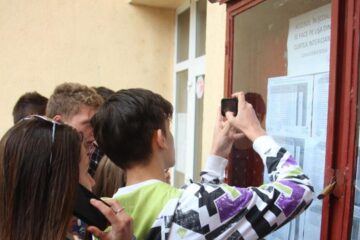 Examenul va fi susținut în 165 de unități de învățământ