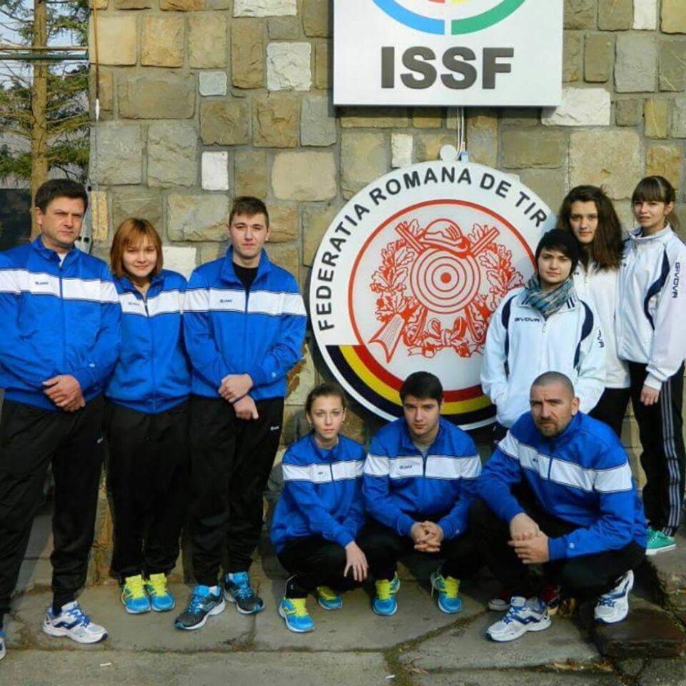 O parte din sportivii calificați la etapele finale ale naționalelor alături de antrenorul Ștefan Buiucliu O parte din sportivii calificați la etapele finale ale naționalelor alături de antrenorul Ștefan Buiucliu