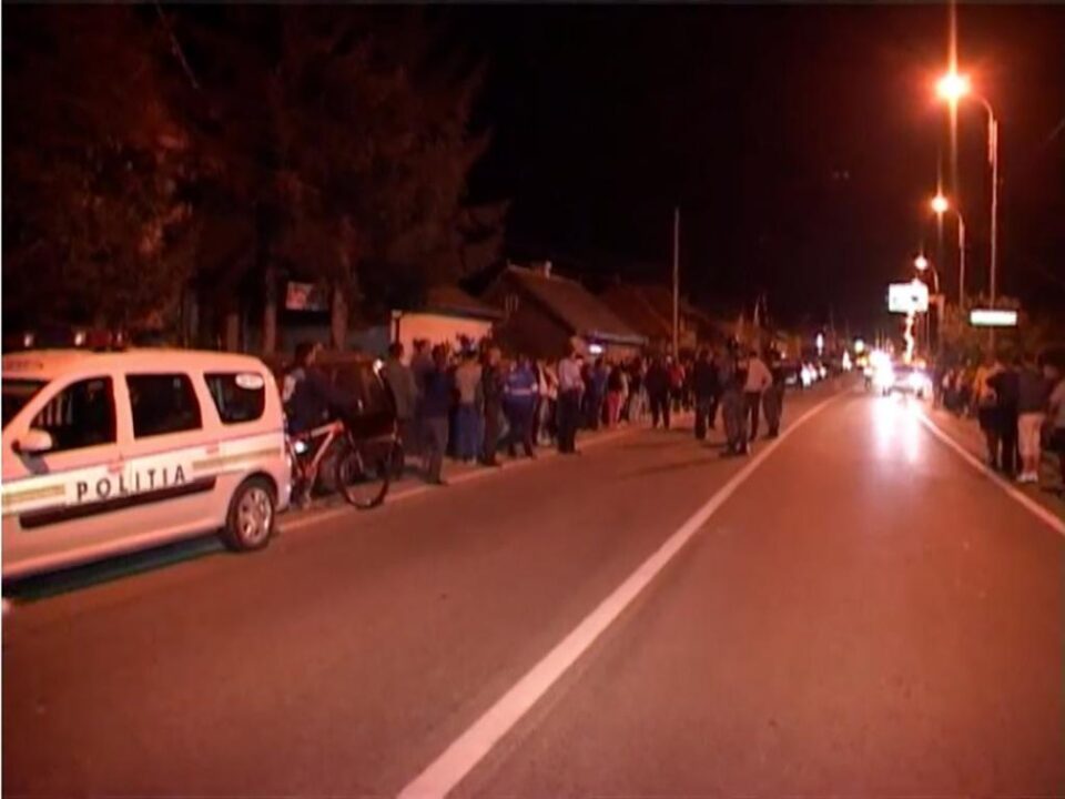 Membrii unei familii de romi au de încasat 430.000 de euro, despăgubiri pentru un bărbat ucis de un tir