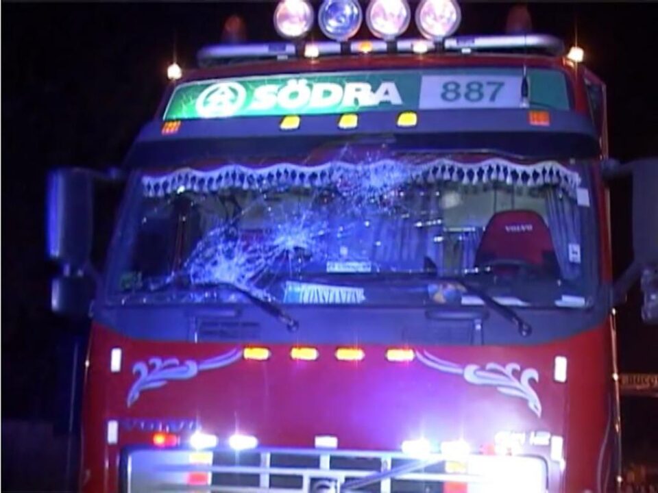 Membrii unei familii de romi au de încasat 430.000 de euro, despăgubiri pentru un bărbat ucis de un tir
