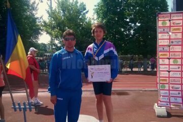 Atletul Vlad Crâșmaru, pregătit la CSM Suceava de Radu Mihalescu a câștigat argintul la 2000 metri marș, copii I