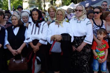 Peste 30.000 de credincioși au participat la sărbătoarea Sfântului Ioan cel Nou de la Suceava