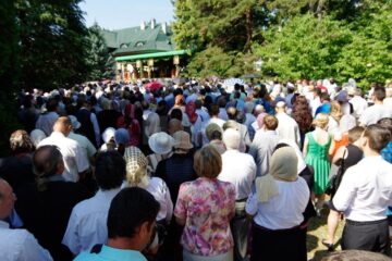 Peste 30.000 de credincioși au participat la sărbătoarea Sfântului Ioan cel Nou de la Suceava