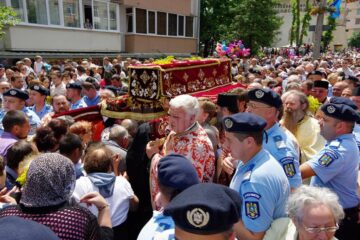 Peste 30.000 de credincioși au participat la sărbătoarea Sfântului Ioan cel Nou de la Suceava
