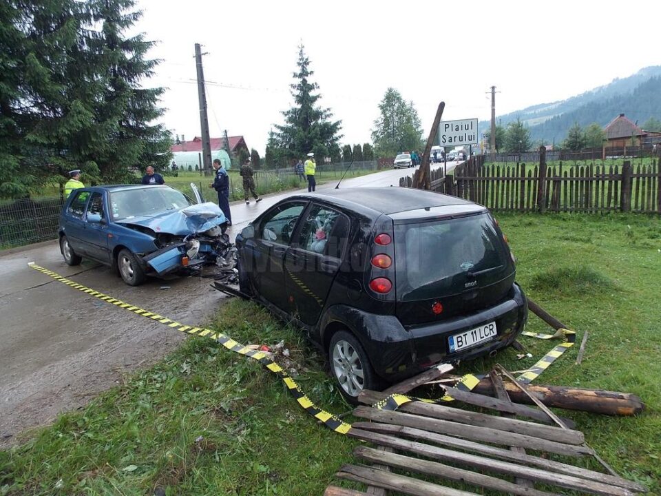 Mașinile implicate în accident