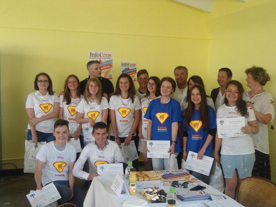 O elevă din județ s-a clasat pe locul I la un concurs național din domeniul protecției consumatorilor