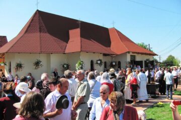Parohia Ortodoxă Ucrainiană ,,Sfinții Apostoli Petru și Pavel’’ își sărbătorește luni hramul