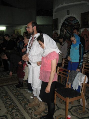 Pelerinii porniți pe urmele celor ce au salvat credința și demnitatea neamului românesc au poposit la Biserica Nașterea Maicii Domnului din Suceava