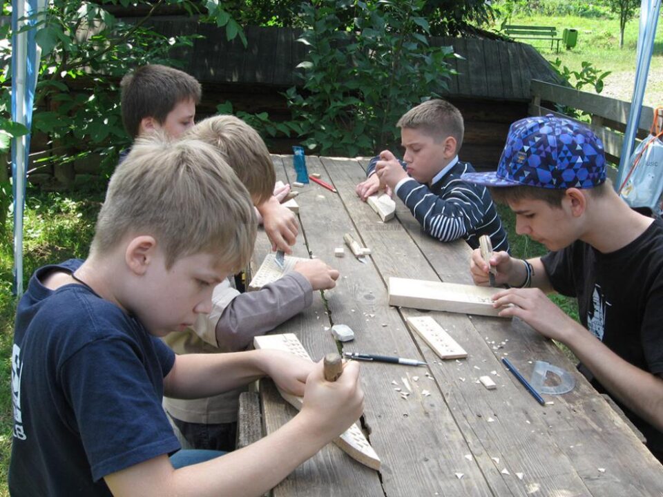 „Micii Meșteșugari”, în Muzeul Satului Bucovinean