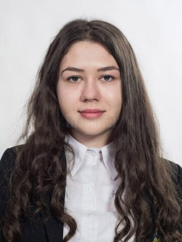 Lorena Andra Văcărean, Școala Gimnazială „Bogdan Vodă” Rădăuți