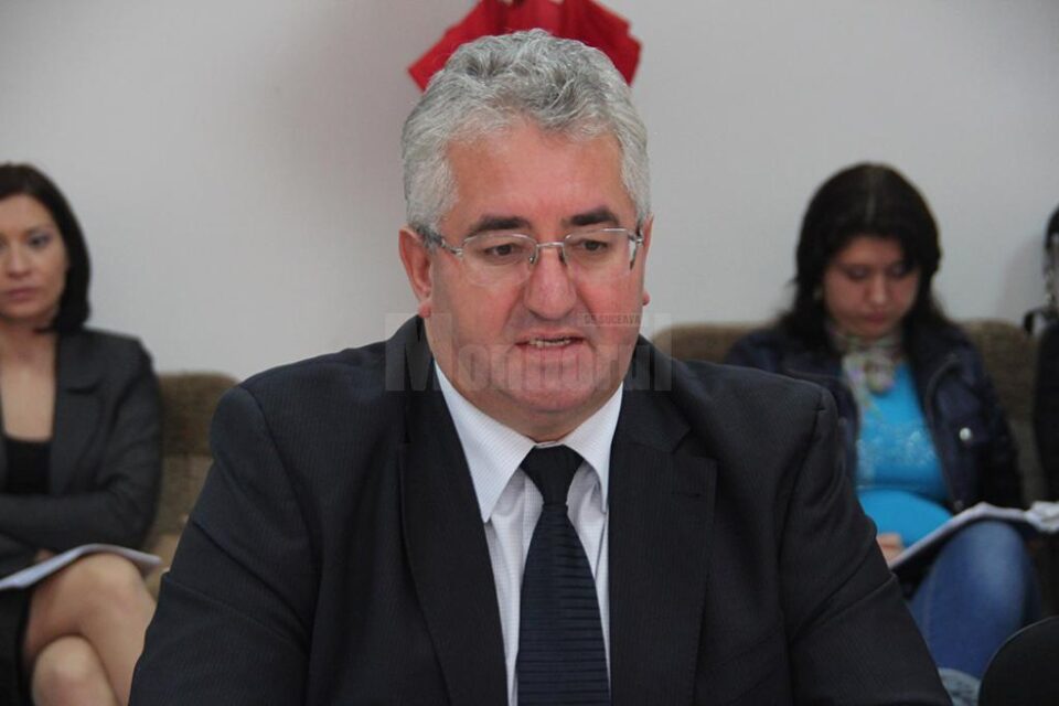 Primarul Ion Lungu a convocat CL în ședință de îndată pentru prelungirea termenului de prestare a furnizării serviciului public de transport și distribuție de către Termica SA cu încă 90 de zile Primarul Ion Lungu a convocat CL în ședință de îndată pentru prelungirea termenului de prestare a furnizării serviciului public de transport și distribuție de către Termica SA cu încă 90 de zile