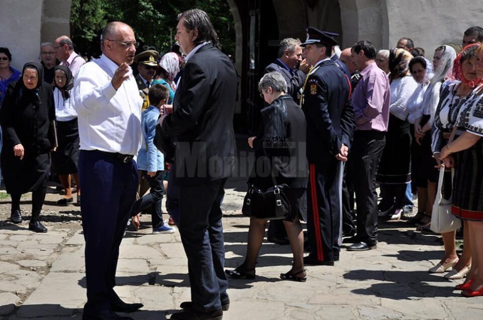 Copreședintele Organizației Județene a PNL, deputatul Ștefan Alexandru Băișanu, a ignorat delegația partidului său la manifestările de joi, 2 iulie, de la Putna Copreședintele Organizației Județene a PNL, deputatul Ștefan Alexandru Băișanu, a ignorat delegația partidului său la manifestările de joi, 2 iulie, de la Putna