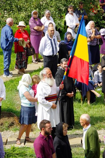 Trei arhierei, un sobor de 137 de preoți și peste 3.000 de pelerini, prezenți ieri la Mănăstirea Putna
