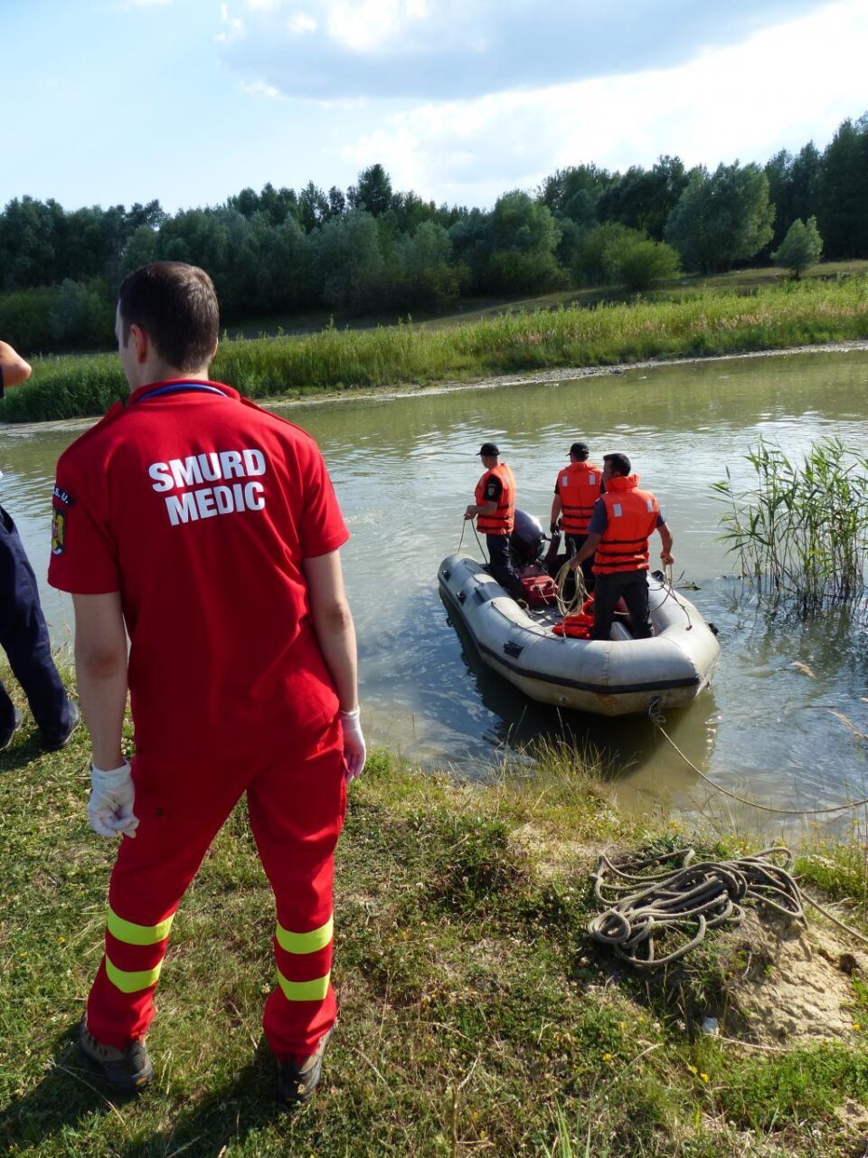 Doi copii, unul de 12 și unul de 14 ani, înecați în râul Suceava