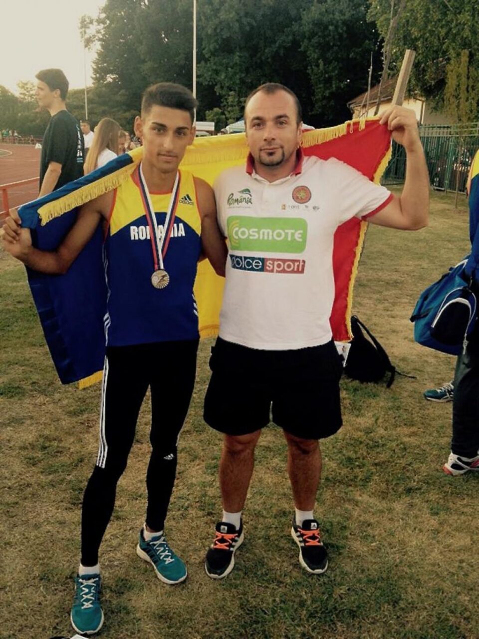 Rădăuțeanul Andrei Dorin Rusu, alături de antrenorul său, Bogdan Roșcăneanu
