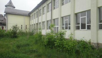 Peste 800.000 de euro investiți într-o școală nouă și modernă din Rădăuți, care stă în paragină