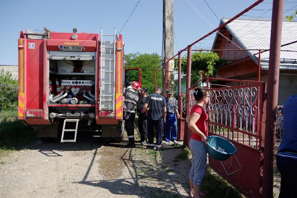 Un rest de țigară aruncat la întâmplare era cât pe ce să provoace o tragedie