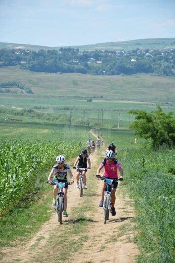 Cicliștii ieșeni au dominat Maratonul Dragomirna MTB din acest an