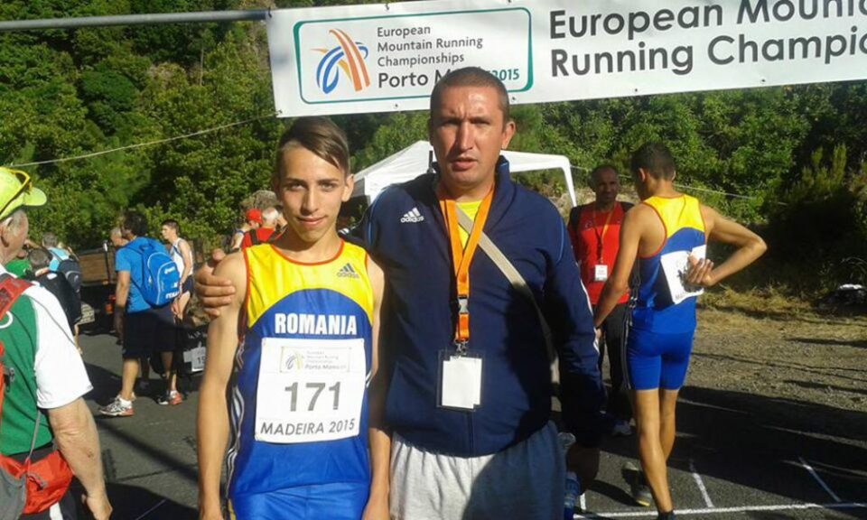 Gabriel Bulandra, alături de antrenorul Cristian Prâsneac la Campionatul European de Alergare Montană Gabriel Bulandra, alături de antrenorul Cristian Prâsneac la Campionatul European de Alergare Montană