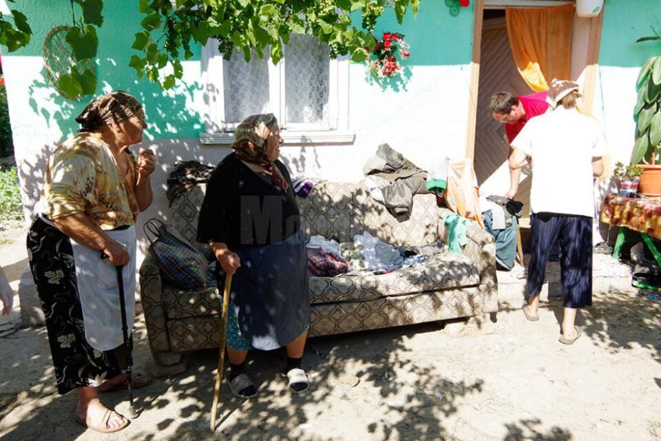 O femeie care a intervenit sa-i salveze pe cei doi copii a suferit un atac de panică