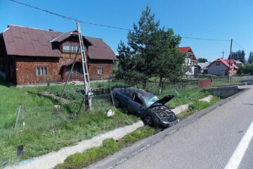 Accidentul s-a petrecut la Poiana Stampei, iar la volan se afla un lituanian în vârstă de 72 de ani