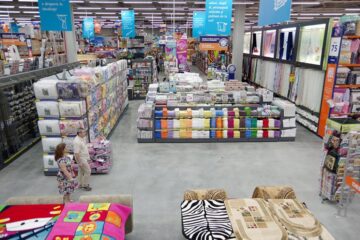 Dedeman a înlocuit magazinul din Suceava, primul din rețeaua de 41 de reprezentanțe, cu unul de două ori mai mare