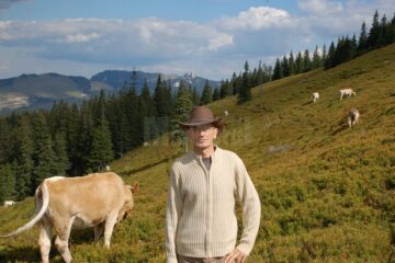 Dumitru Grigorean, președintele Asociației Crescătorilor de Bovine de Carne, deține o fermă la Pojorâta