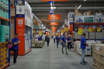 Dedeman a înlocuit magazinul din Suceava, primul din rețeaua de 41 de reprezentanțe, cu unul de două ori mai mare