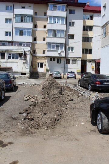 Bătaie de joc marca Pfeiffer pe străzile din centrul Sucevei