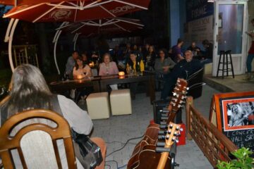 ”SirBlues” Vali Răcilă va avea lunar un recital la Suceava