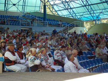 Dansul, muzica și meșteșugurile populare românești, promovate la Cernăuți