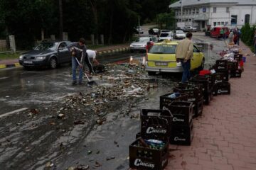 Berea a curs, la propriu, pe o stradă din Suceava