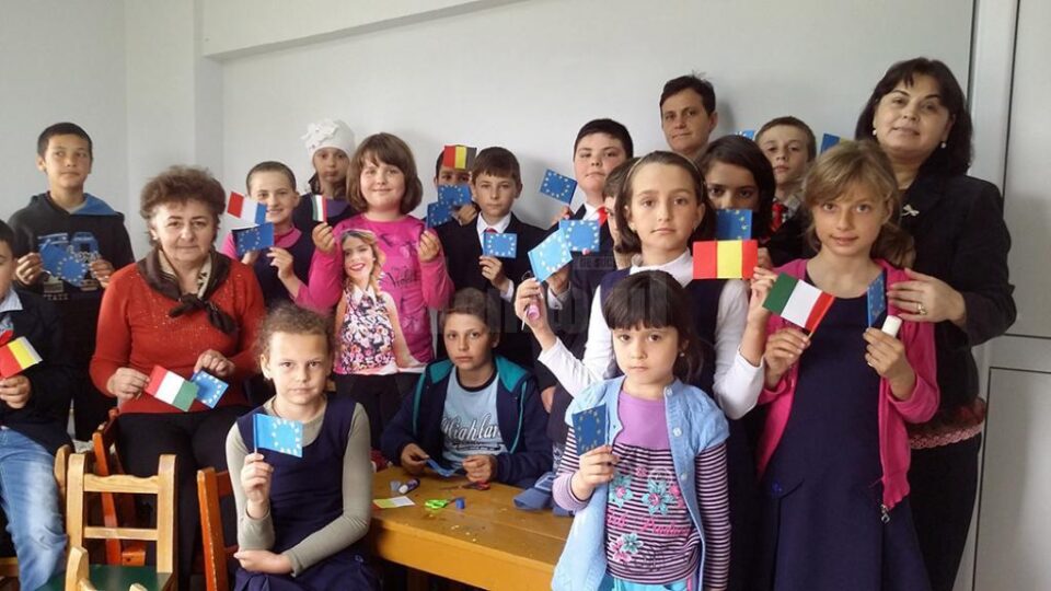 Proiectul "Să descoperim Europa", la Școala Gimnazială Todirești