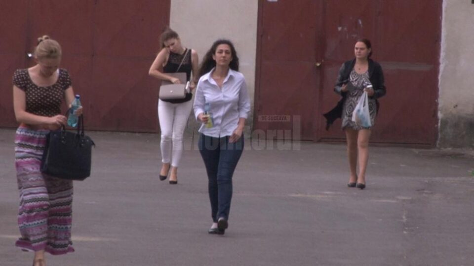 62 de candidați au părăsit sălile de examen după ce au primit subiectele