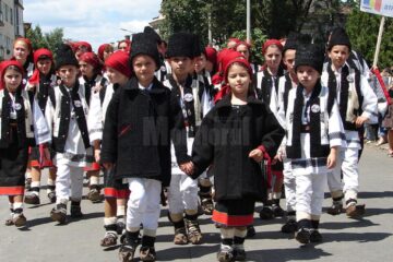 La Câmpulung Moldovenesc va avea loc cel mai mare festival de folclor din Europa