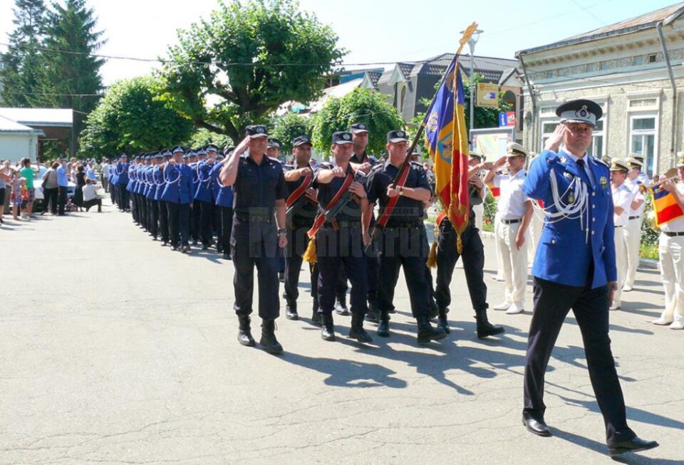 Defilarea absolvenților