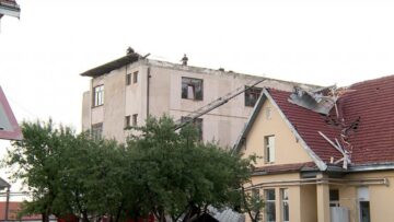Acoperișul internatului a fost smuls cu totul