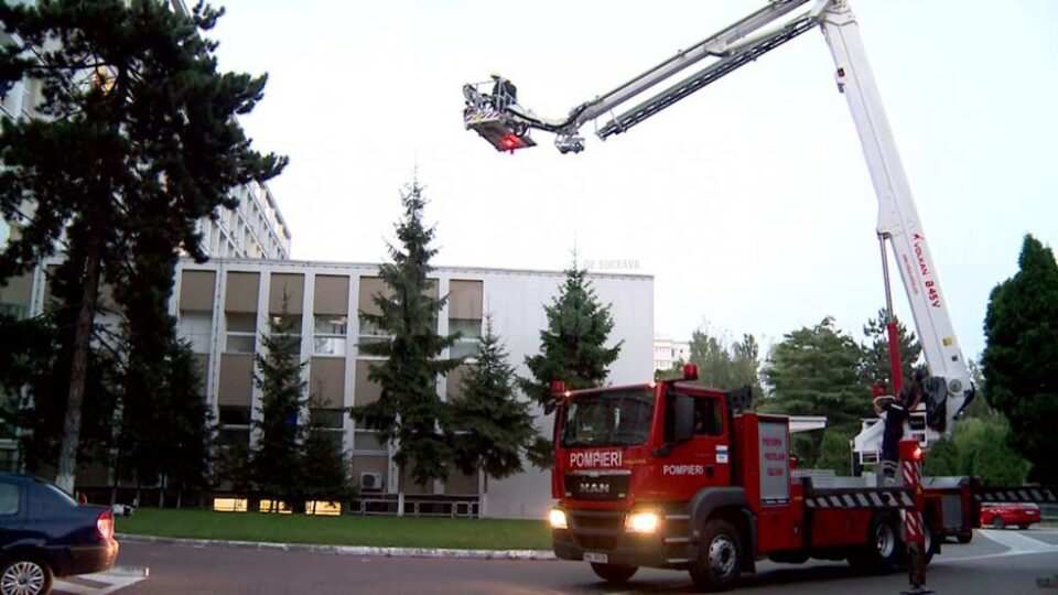 Autoscara mecanică a blocat intrarea la Urgențe