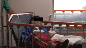 Doi tineri arși, o bătrână omorâtă de trăsnet, iar doi soți, la spital, după ce casa li s-a făcut scrum tot de la un fulger