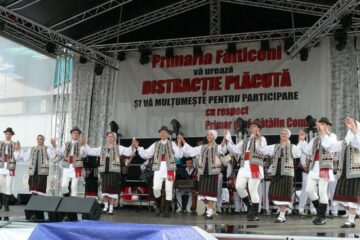 Trofeul Festivalului a revenit Ansamblului Folcloric ”Mugurelul” de la Clubul Copiilor din Dorohoi,