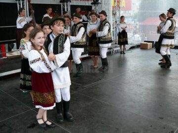 A X-a ediție a Festivalului - Concurs Folcloric Național „Șezătoarea copiilor”