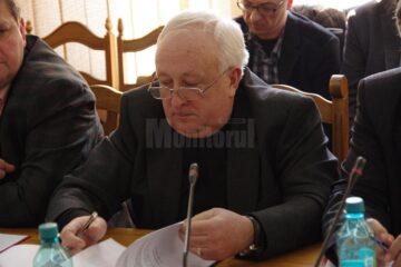 Nistor Tătar este actualul director al SC Servicii Comunale SA Rădăuți și deține funcția de consilier județean