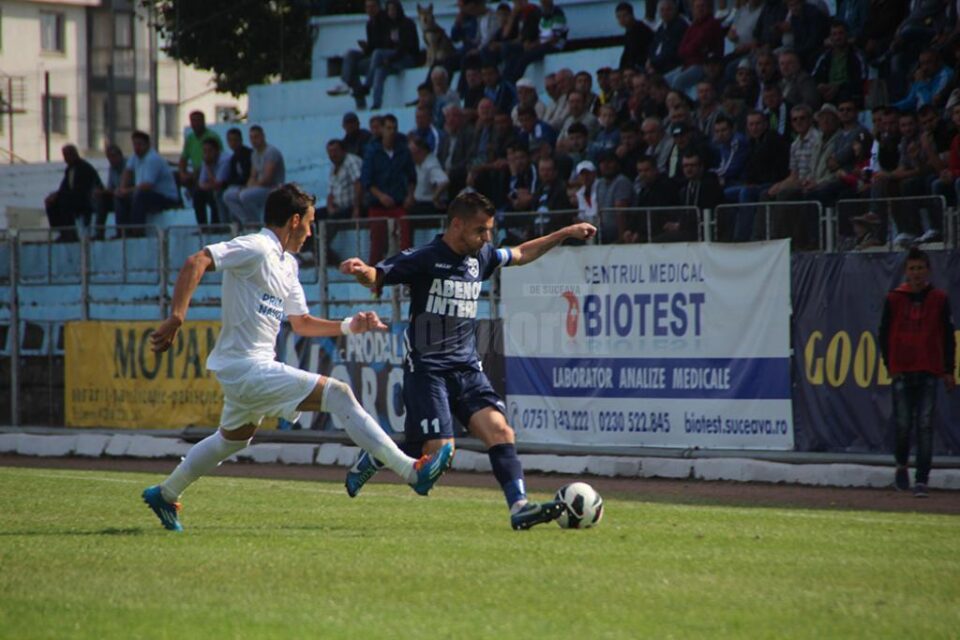 La 4 luni și jumătate de la teribila accidentare care l-a scos din circuit, Semeghin și-a făcut simțită reapariția în garnitura Rapidului cu o centrare de gol La 4 luni și jumătate de la teribila accidentare care l-a scos din circuit, Semeghin și-a făcut simțită reapariția în garnitura Rapidului cu o centrare de gol