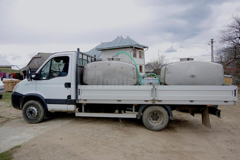Problemele la plată au apărut încă de anul trecut, dar oamenii tot au sperat că lucrurile se vor rezolva și au continuat să predea laptele Problemele la plată au apărut încă de anul trecut, dar oamenii tot au sperat că lucrurile se vor rezolva și au continuat să predea laptele