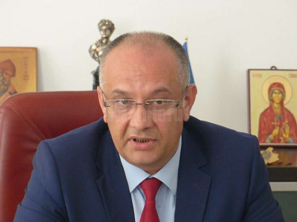 Alexandru Băișanu, atenționat și avertizat în cadrul PNL Suceava să înceteze colaborarea cu PSD Alexandru Băișanu, atenționat și avertizat în cadrul PNL Suceava să înceteze colaborarea cu PSD
