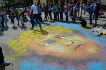 Artist plastic din Siret, reținut pentru trafic cu ciuperci halucinogene, un drog nou pe piața din Suceava